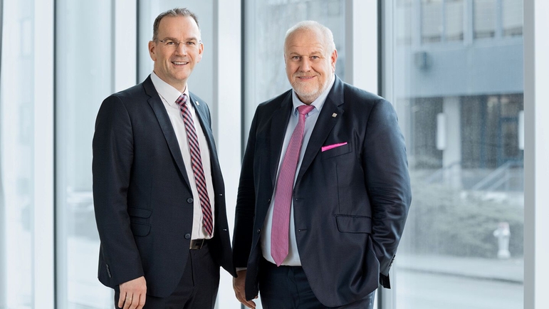 CEO Dr Peter Selders og Supervisory Board president Matthias Altendorf.
